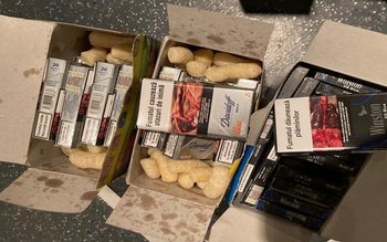 Contrabandiști cu idei trăznite! Pufuleţi …