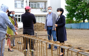 Teren de sport modern construit …