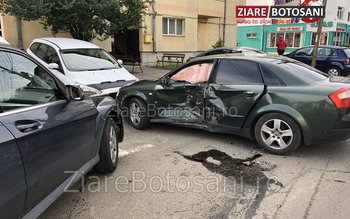 Accident! Impact violent între două …