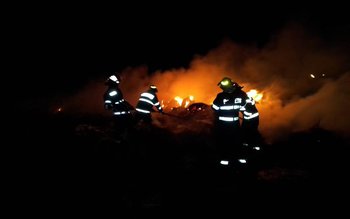 Incendiu puternic izbucnit la un …