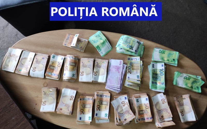 32 de percheziții domiciliare, în județul Botoșani, la persoane bănuite de contrabană cu țigarete