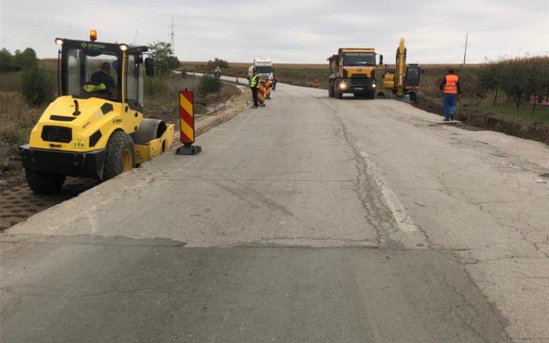 Noutăți despre drumul Botoșani-Ștefănești cerute la fața locului de prefectul Dan Nechifor - FOTO