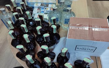 Băuturi şi ţigări de contrabandă …