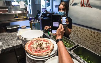 Acces interzis celor nevaccinați în …