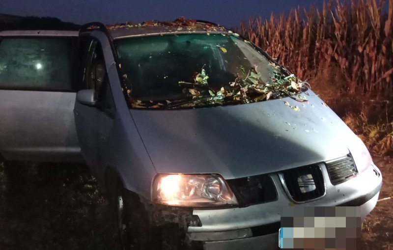 Scene de film la Botoșani! Șofer împușcat pentru că nu a vrut să oprească la semnalele polițiștilor de frontieră - FOTO