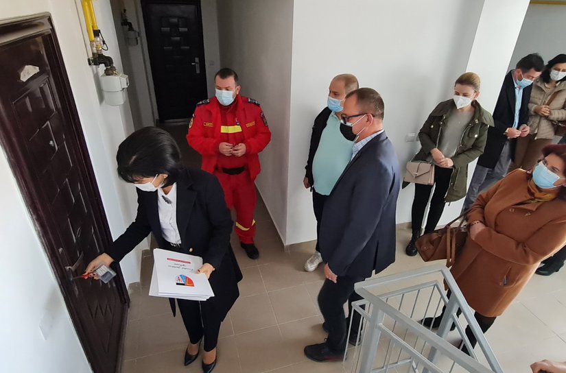 Specialiștii în sănătate au primit cheile de la locuințele ANL - FOTO