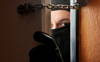 Tineri cercetați pentru furt după …