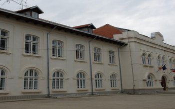 Trei licee din județ vor …