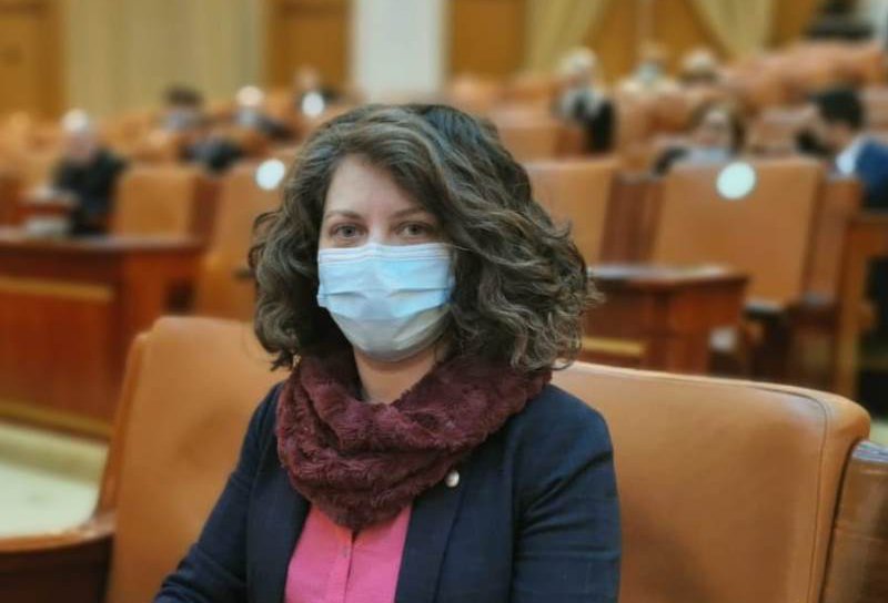 Deputat PSD, Alexandra Huțu: „Școlile trebuiau să înceapă pentru toți elevii, fără nicio discriminare!”