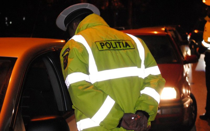 Un botoșănean beat și fără permis, depistat în trafic de polițiști