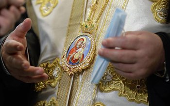 Preoți din Botoșani, acuzați că …