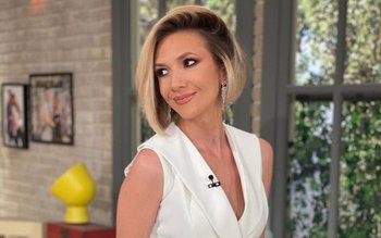 Ce a făcut Adela Popescu …