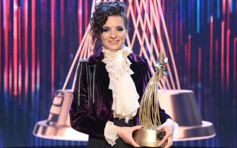 Ana Maria Pantaze, croitoreasa care a câștigat „Românii au talent”, a rămas fără loc de muncă. A cheltuit tot premiul: „Stau acasă”