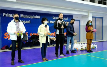 Medalii și diplome pentru micii …