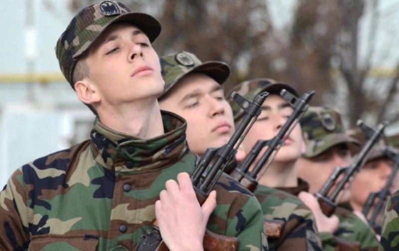 Schimbare majoră asupra stagiului militar din România. Vești bune pentru tineri!