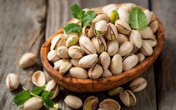 Top 5 alimente care „păcălesc” …