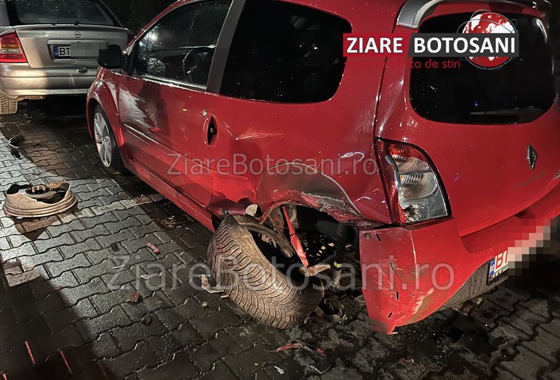 Accident în Dorohoi! Un tânăr beat a distrus mai multe mașini după ce a pierdut controlul volanului - FOTO