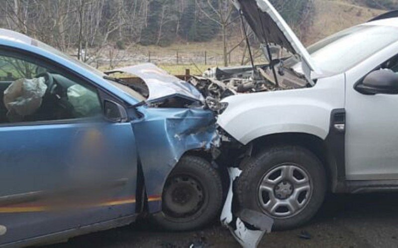 Accident pe o stradă din Botoșani! Unul dintre șoferi era beat și s-a ales cu dosar penal