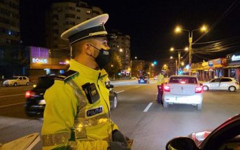 Doi dintr-o lovitură. Tineri fără …