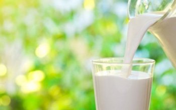 Ce băutura hidratează cel mai …