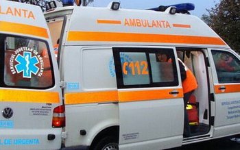 Pieton lovit de o mașină. …