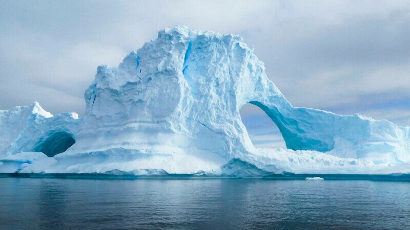 Un aisberg desprins din Antarctica a eliberat 150 de miliarde de tone de apă