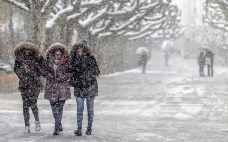 Gerul şi ninsorile lovesc România. Vine iarna cumplită! Alertă meteo ANM
