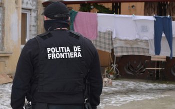 Grup infracţional organizat, specializat în …