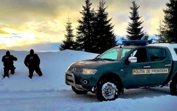 Cetăţean afgan salvat de poliţiştii …