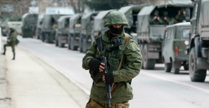 Rusia este pregătită să intervină militar. Își aprovizionează cu rezerve de sânge trupele de la granița cu Ucraina