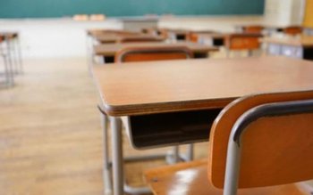 Elevi ai unui colegiu din …