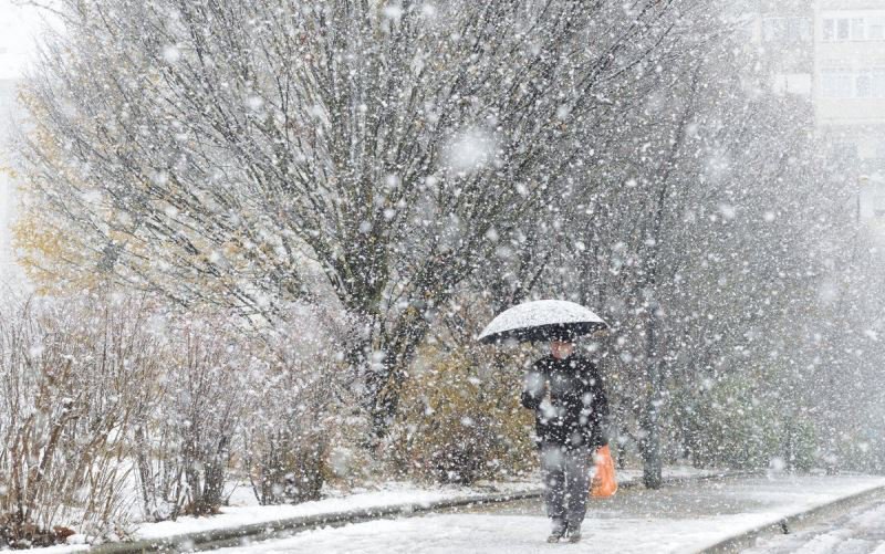 Se întorc ninsorile în România! Unde va ninge în weekend