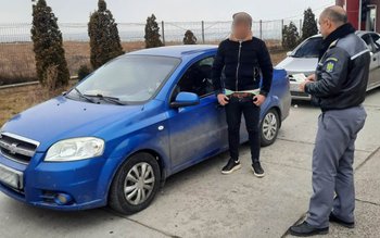 Patru permise de conducere false …