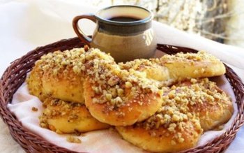 Tradiţii şi obiceiuri de Mucenici. …