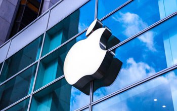 Serviciile Apple au picat, luni, …