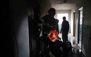 Garsonieră cuprinsă de flăcări la …