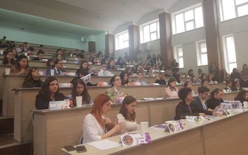 Tineri din şase judeţe au …