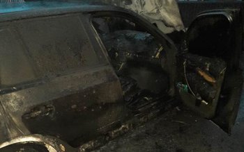 Mașină cuprinsă de flăcări în …