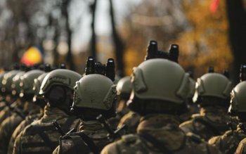 Legea privind stagiul militar voluntar …