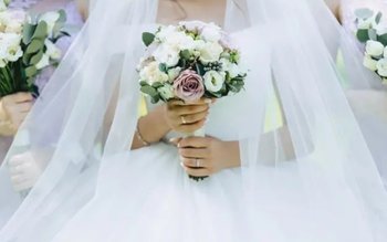 O adolescentă a cerut instanței …