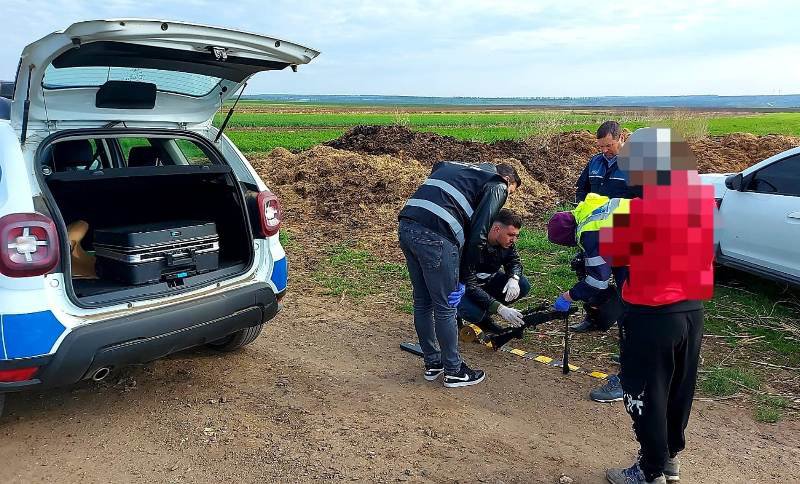 Percheziții la Mitoc! Armă găsită ascunsă în zona de depozitare a gunoiului