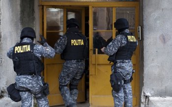 Percheziții domiciliare: Polițiștii au găsit …