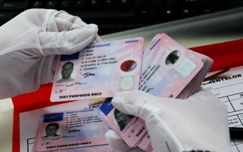 Zece permise reținute după o …