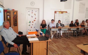 Exerciţiu civic cu primar şi …