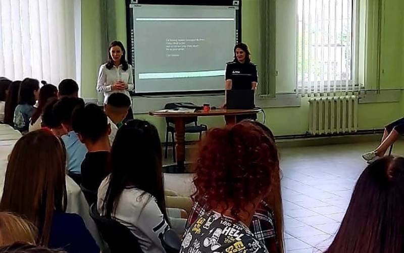Activități informativ-preventive pe linia consumului de droguri la Școala Profesională de Cooperație Botoșani