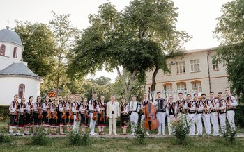 Sărbătoare a folclorului la Festivalul …