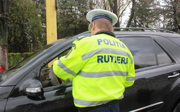 Polițiștii botoșăneni prezenți în trafic …