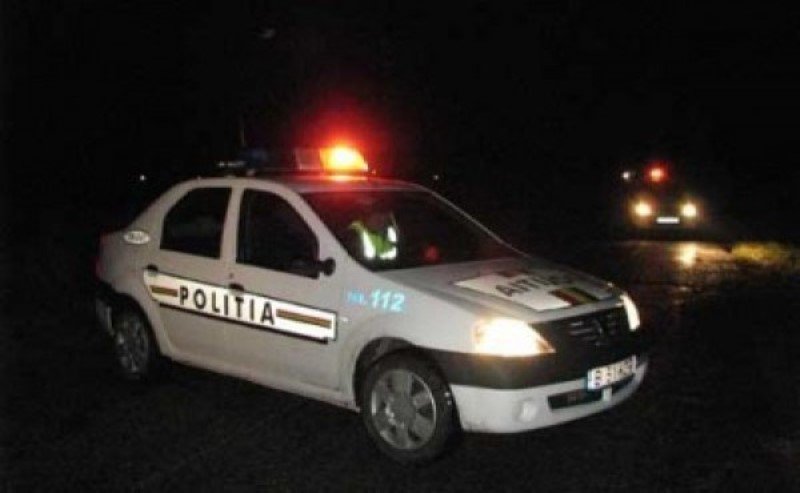 Urmărire în miez de noapte pe străzile din Botoșani. Polițiștii au tras patru focuri de avertisment