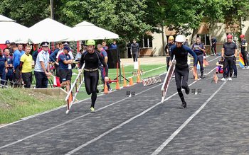 Competiția dintre pompierii militari din …