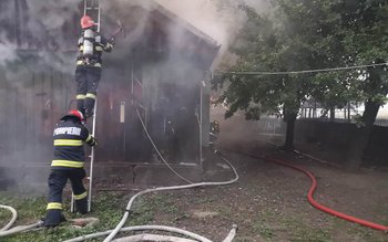 Casă din Horlăceni distrusă într-un …